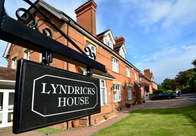 Lyndricks House Hotel Ascot  Buitenkant foto